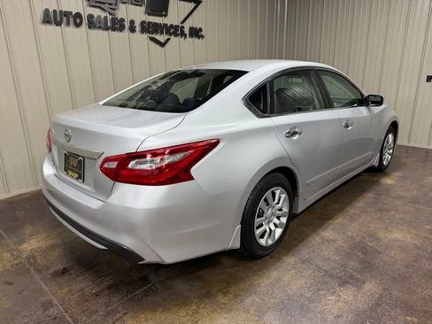 Used 2016 Nissan Altima 2.5 S w/ Power Driver Seat Package FWD image 8