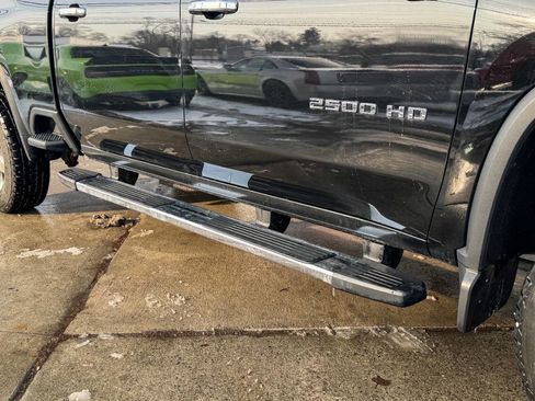 Used 2020 Chevrolet Silverado 2500 LTZ w/ LTZ Premium Package image 13