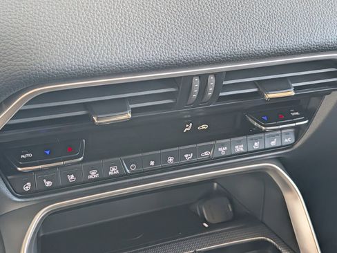 New 2026 MAZDA CX-70 3.3 Turbo w/ Preferred Package AWD/4WD image 25