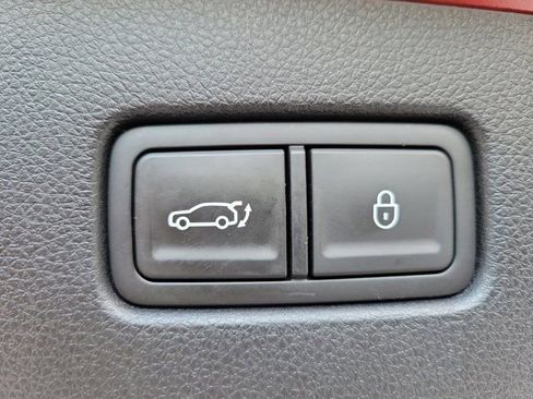 Used 2023 Genesis GV70 2.5T Select w/ Select Package image 9