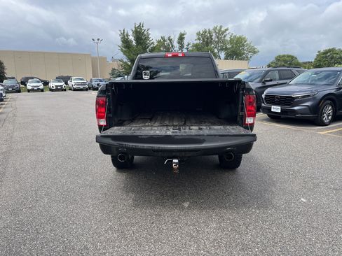 Used 2015 RAM 1500 Express AWD/4WD image 11