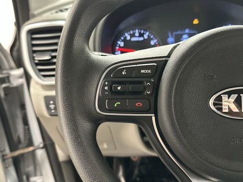 Used 2018 Kia Sportage LX w/ LX Popular Package image 8