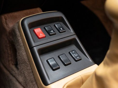 Used 1998 Porsche 911 Carrera RWD image 20