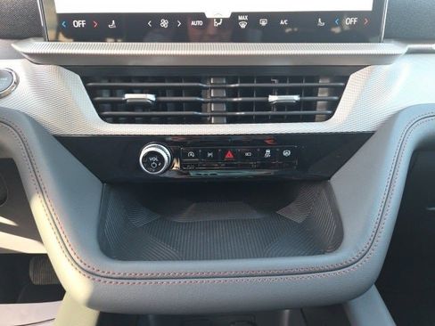 New 2026 Ford Explorer Active image 15