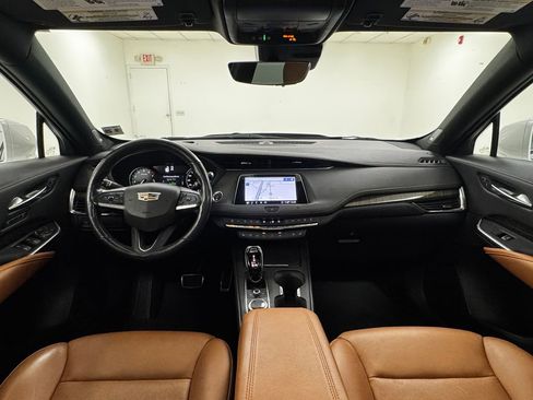 Used 2020 Cadillac XT4 Sport image 17