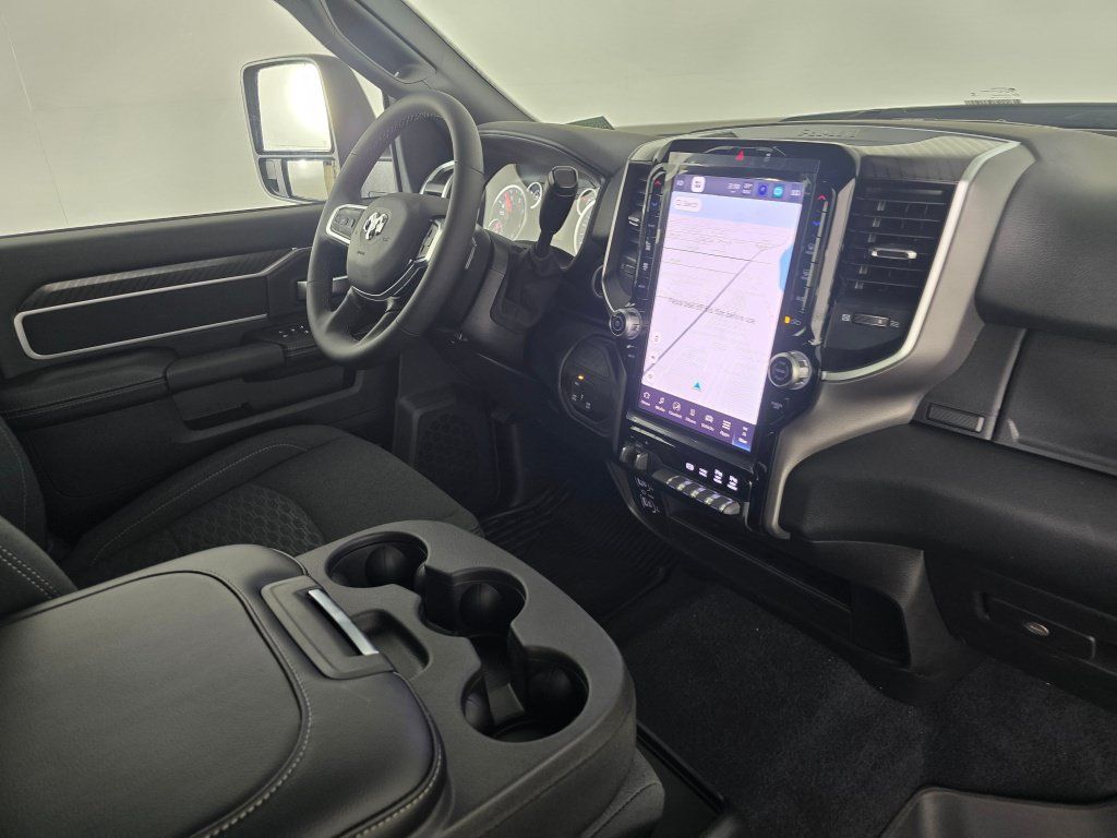 New 2026 RAM 2500 Big Horn AWD/4WD image 43