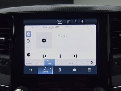 New 2026 RAM 1500 4x4 Crew Cab image 21