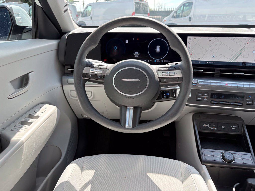 Used 2024 Hyundai Kona SE FWD image 7