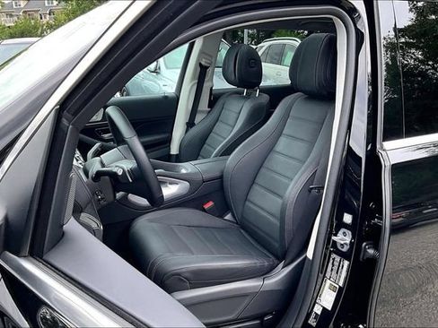 Used 2026 Mercedes-Benz GLS 450 4MATIC image 6