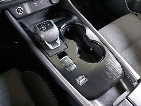 Used 2023 Nissan Rogue SV image 23