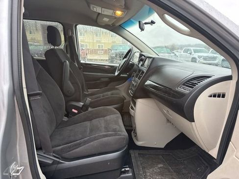 Used 2017 Dodge Grand Caravan SE w/ Power Window Group image 24