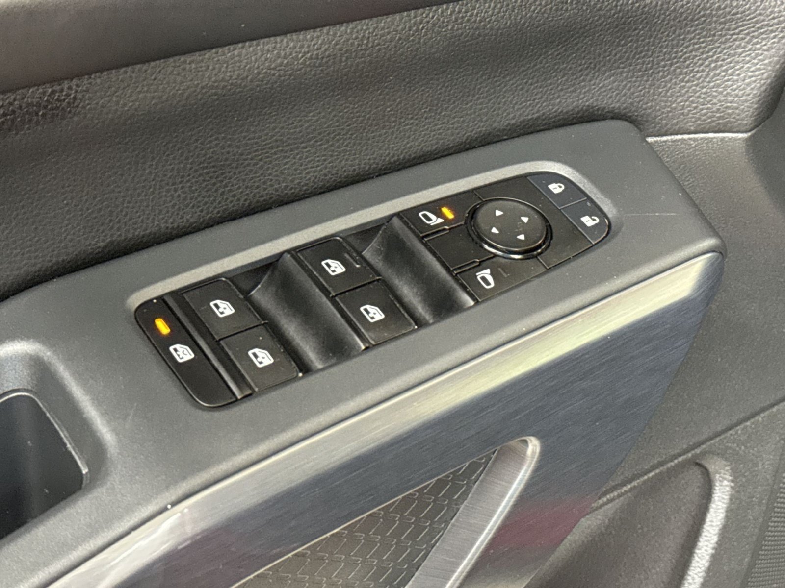 Used 2024 Nissan Pathfinder Rock Creek AWD/4WD image 27