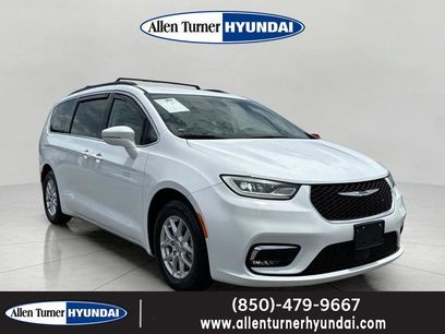 Used 2022 Chrysler Pacifica Touring-L