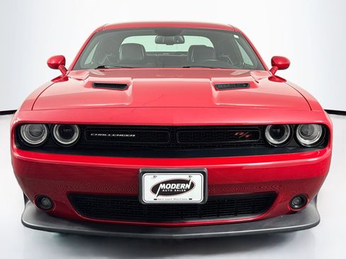 Used 2016 Dodge Challenger R/T Scat Pack w/ Leather Interior Group image 4