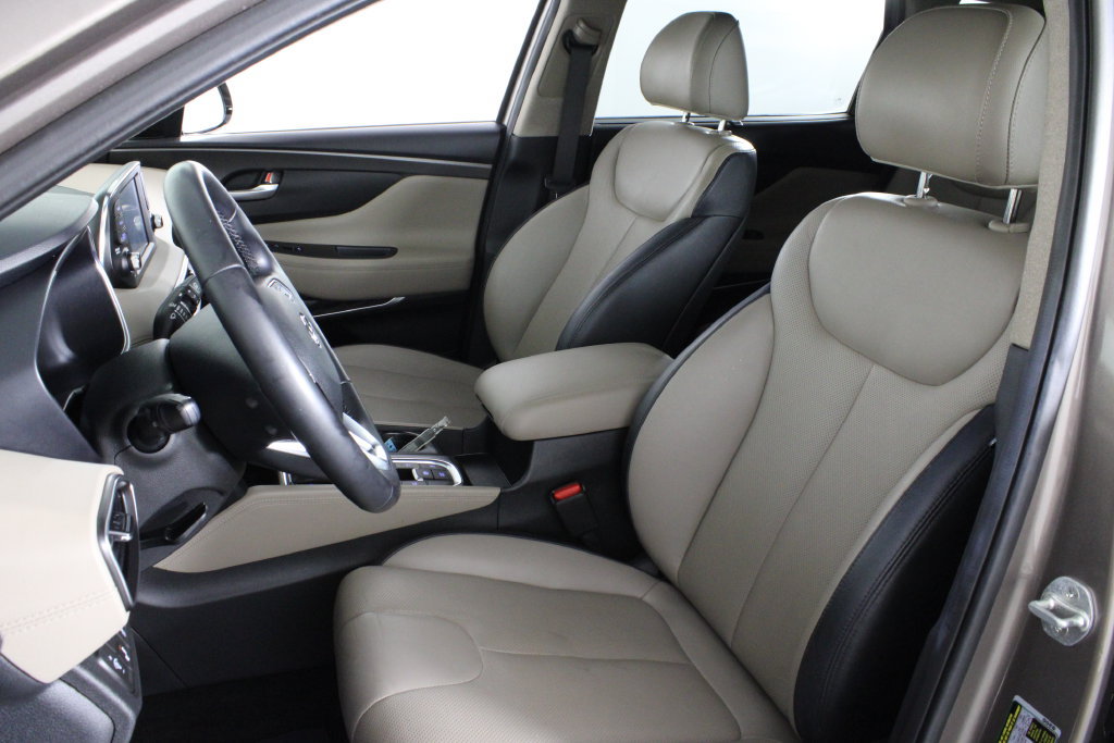 Used 2020 Hyundai Santa Fe SEL w/ Convenience + Premium Package FWD image 18
