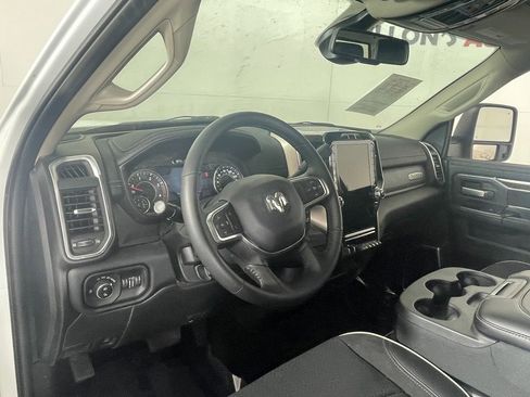 Used 2024 RAM 2500 Laramie image 13