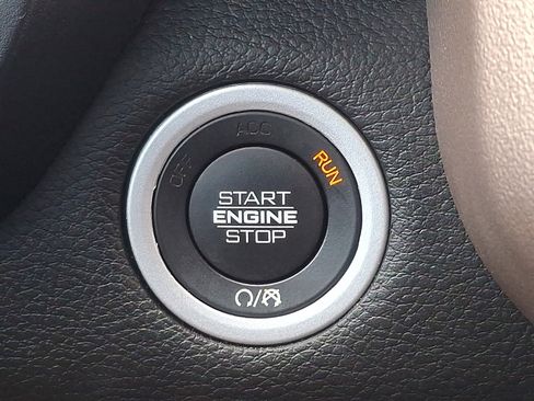 Used 2022 RAM 1500 Laramie image 22