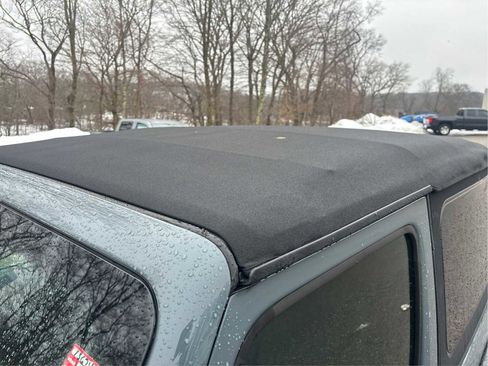 Used 2024 Jeep Wrangler Sport S image 12