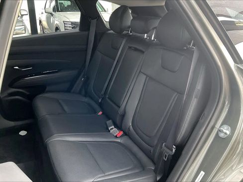 Certified 2025 Hyundai Tucson Limited AWD/4WD image 21