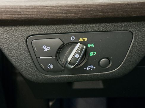 Used 2023 Audi Q5 2.0T Premium w/ Convenience Package AWD/4WD image 17