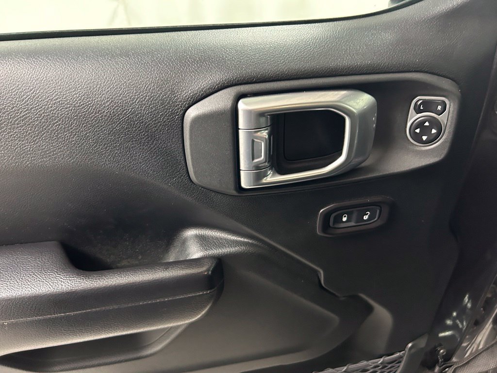 Used 2020 Jeep Wrangler Unlimited Sport S AWD/4WD image 17