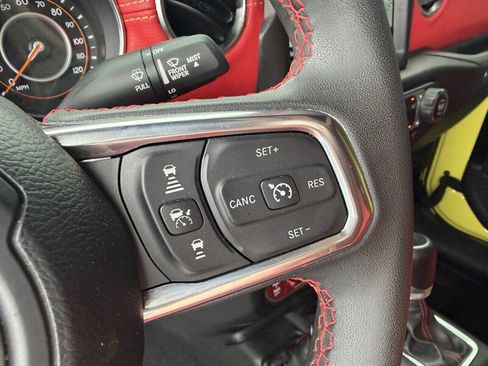 Used 2023 Jeep Wrangler Unlimited Rubicon w/ Safety Group AWD/4WD image 29