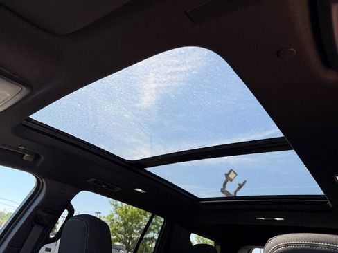 New 2026 Chevrolet Traverse LT image 21