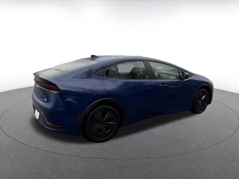 Used 2025 Toyota Prius LE image 14