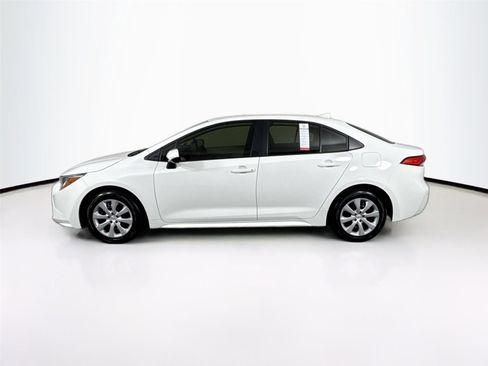 Certified 2021 Toyota Corolla LE image 11