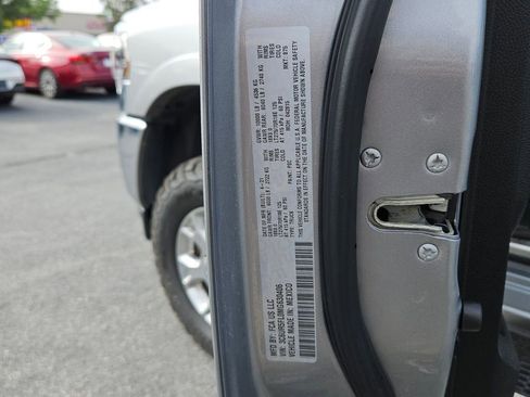 Used 2021 RAM 2500 Laramie AWD/4WD image 16