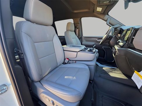 New 2026 Chevrolet Silverado 3500 LTZ image 16