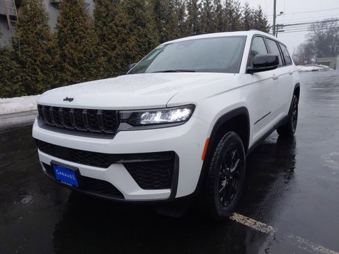 New 2026 Jeep Grand Cherokee L Laredo image 31