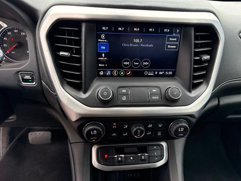 Used 2023 GMC Acadia SLT FWD image 23