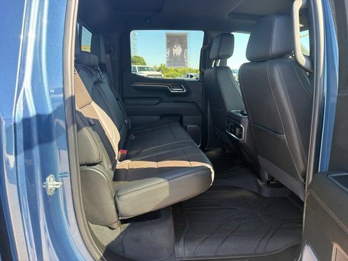 Certified 2024 Chevrolet Silverado 1500 High Country w/ LPO, Dark Essentials Package AWD/4WD image 38