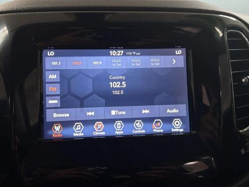 Used 2018 Jeep Compass Latitude w/ Popular Equipment Group FWD image 13