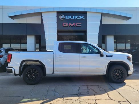 New 2026 GMC Sierra 1500 Elevation image 3