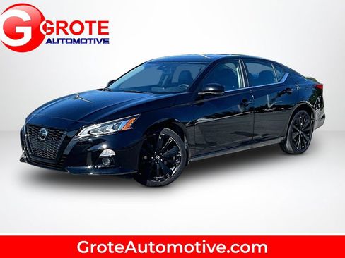 Used 2022 Nissan Altima 2.5 SR w/ Midnight Edition Package AWD/4WD image 1