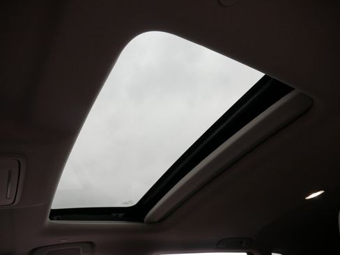 Certified 2023 Honda CR-V EX image 33