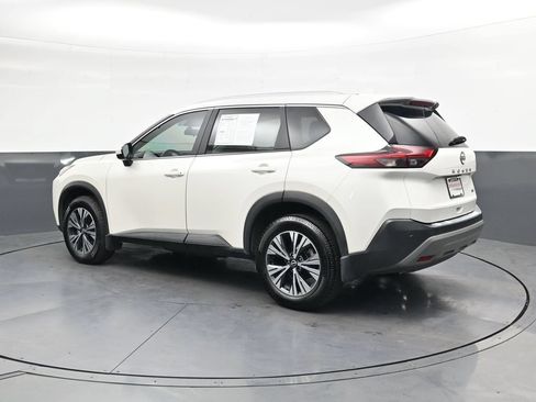 Used 2023 Nissan Rogue SV w/ SV Premium B Package FWD image 12