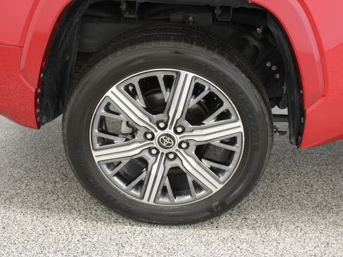 Used 2023 Toyota Tundra Capstone AWD/4WD image 6