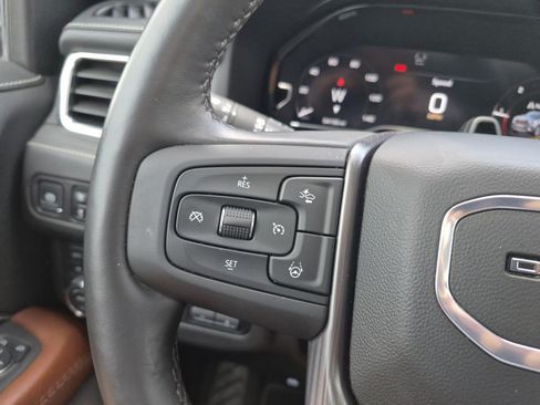 Certified 2024 GMC Yukon Denali Ultimate AWD/4WD image 25