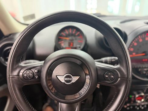 Used 2015 MINI Cooper Paceman FWD image 19