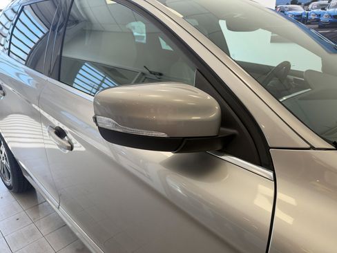 Used 2016 Volvo XC60 T6 Platinum w/ Inscription Package image 15