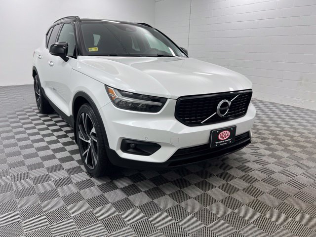 Used 2021 Volvo XC40 T5 R-Design w/ Climate Package AWD/4WD image 1