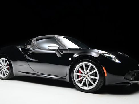 Used 2016 Alfa Romeo 4C Spider RWD image 34