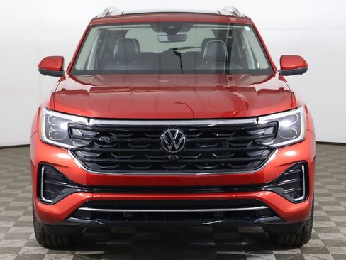 Used 2024 Volkswagen Atlas SEL Premium R-Line AWD/4WD image 16