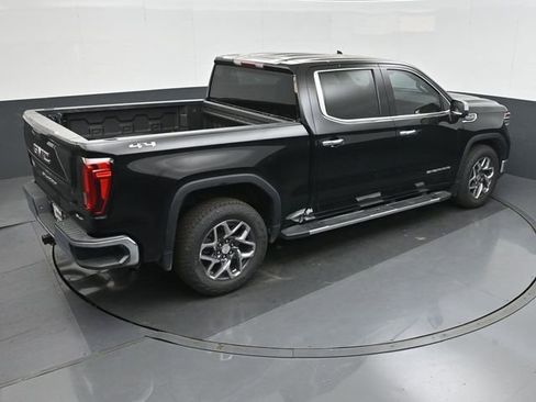 Used 2022 GMC Sierra 1500 SLT w/ SLT Convenience Package AWD/4WD image 27
