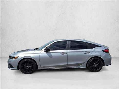 Used 2023 Honda Civic Sport image 8
