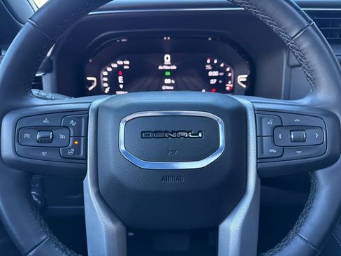 Used 2024 GMC Yukon XL Denali image 24