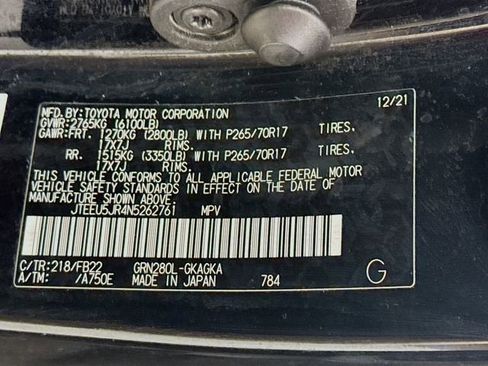 Used 2022 Toyota 4Runner SR5 image 34